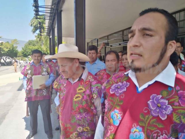Zinacantecos piden distribución equitativa de recursos