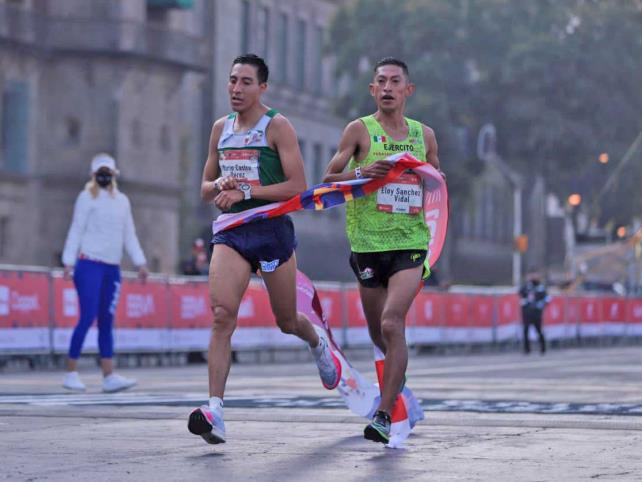 Mexicanos protagonizan hazaña en maratón