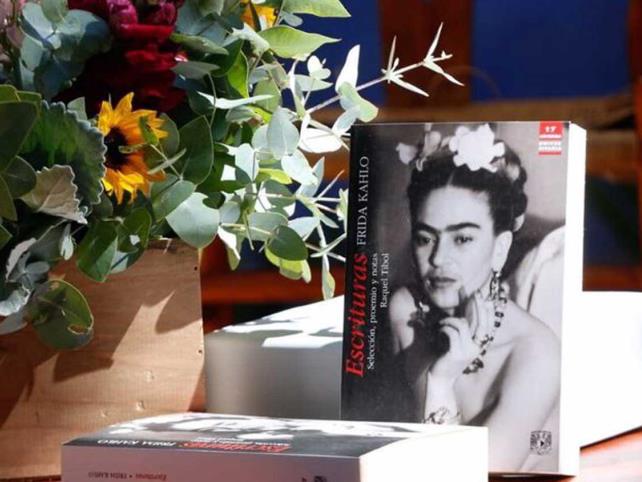 UNAM reedita libro de cartas de Frida Kahlo