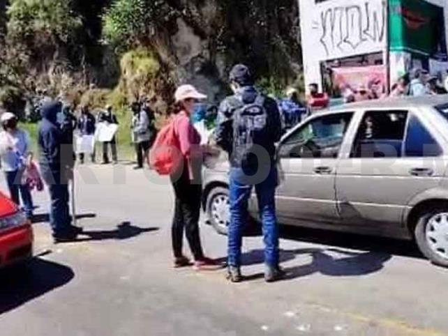 Realizan bloqueo en carretera San Cristóbal-Teopisca