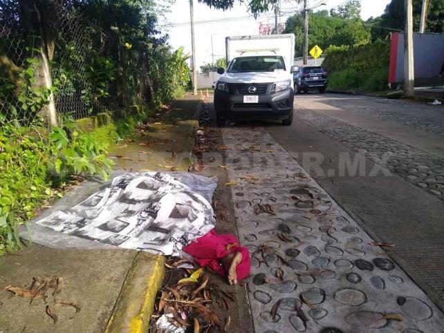 Hallan muerto a indigente en calles de Tapachula