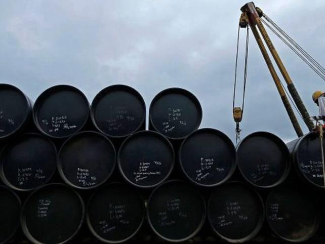 SHCP pide no mover precio del petróleo