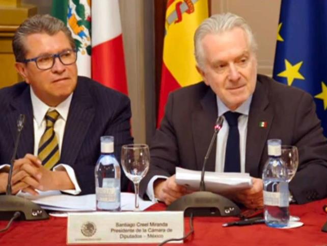 Santiago Creel y Ricardo Monreal coinciden en España