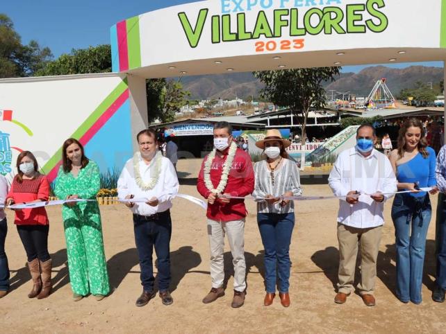 Rutilio Escandón inauguró la Expoferia Villaflores